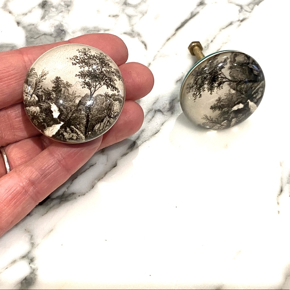 Drawer pulls